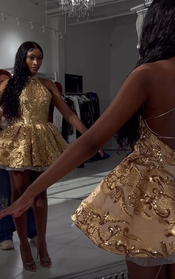 Sequin Backless Homecoming Dress 17Th Birthday Outfits Secondary image