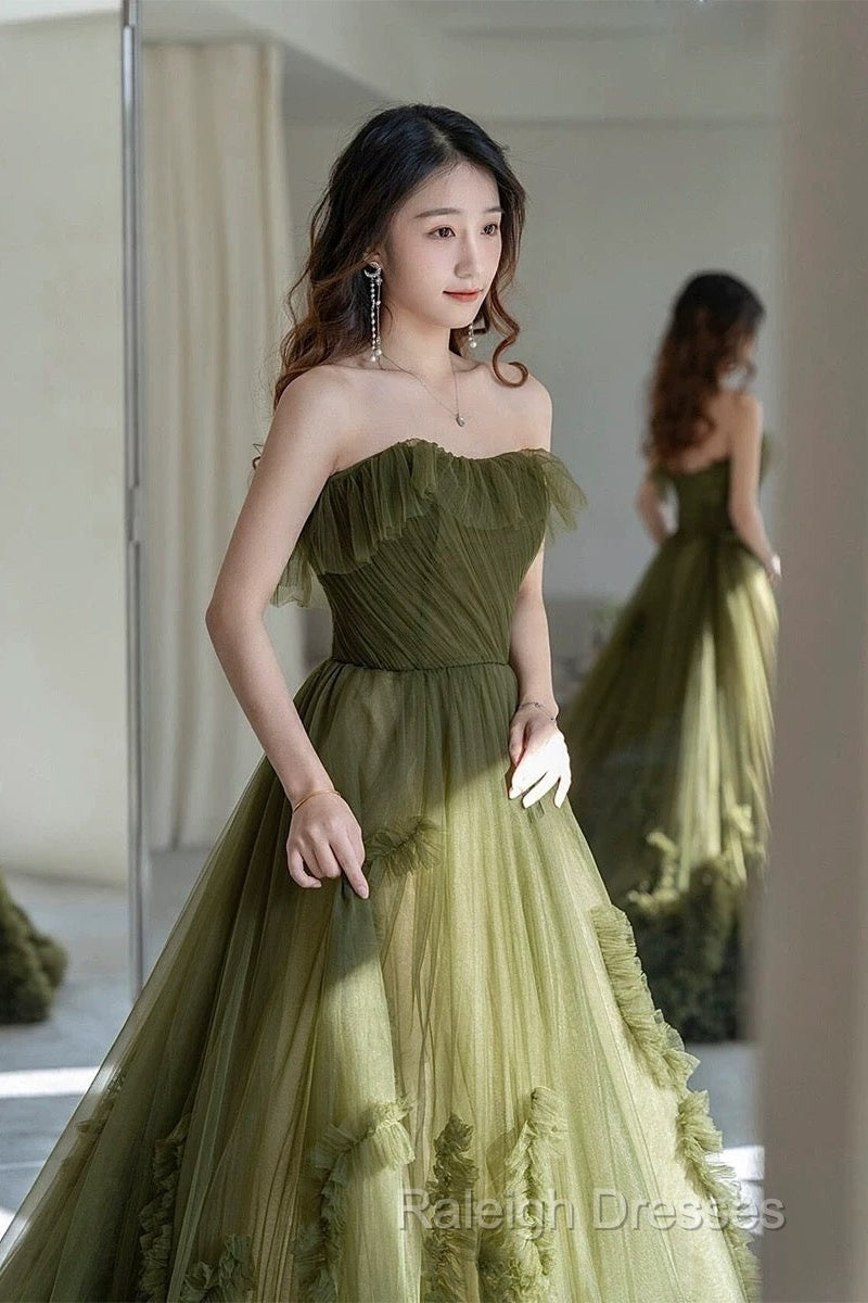 Sexy Ball Gown Strapless Neckline Green Ruffles Evening Dress Prom Dresses