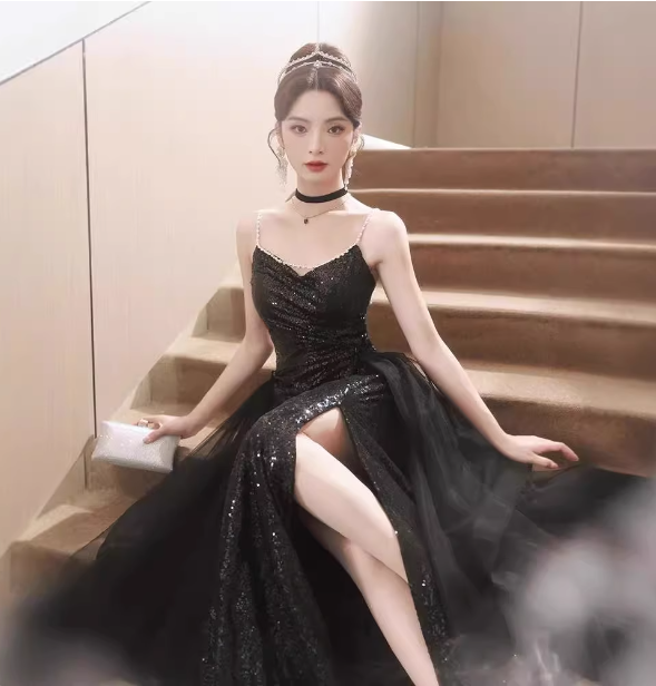 Sexy Black Spaghetti Strap V-Neck Split Sequined Tulle Long Formal Prom Dress