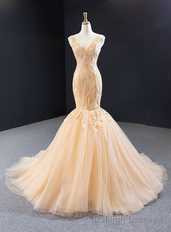 Sexy Champagne Mermaid Tulle Appliques V-neck Prom Dress Main image