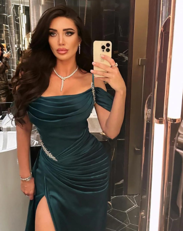 Sexy Dark Green Satin Mermaid Prom Dresses 2026 Spaghetti Straps Pleats Seep Train Formal Evening Occasion Pageant Gowns