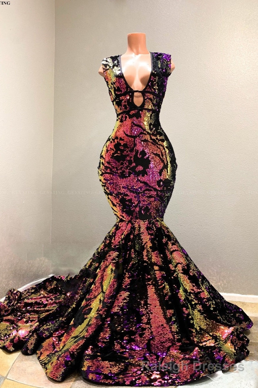 Sexy Deep V Neck Tulle Mermaid Prom Dress Sequins Long With Wide Straps Secondary image