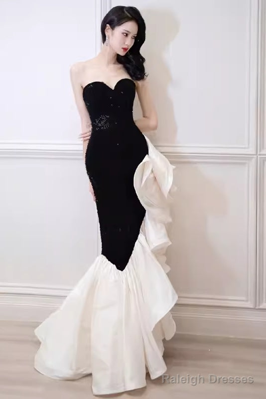 Sexy Mermaid Strapless Long Black Sequin Prom Dress Main image