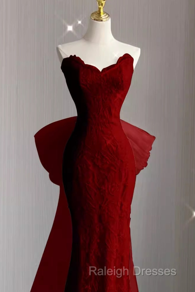 Mermaid Strapless Red Lace Long Prom Dresses