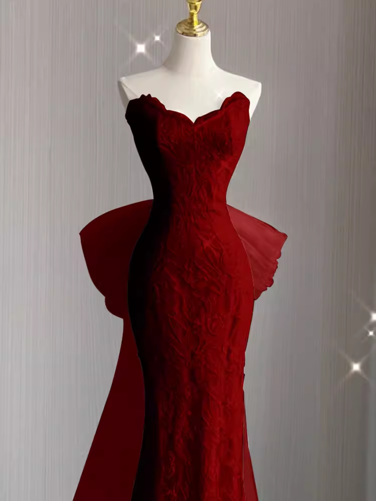 Mermaid Strapless Red Lace Long Prom Dresses