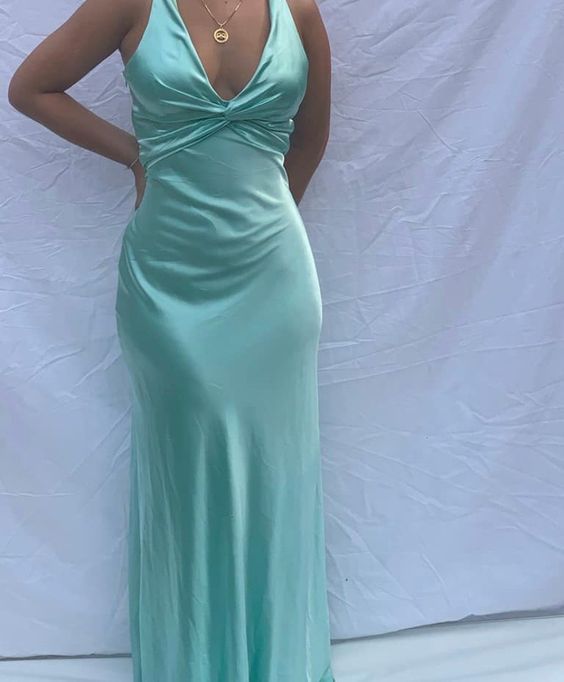 Mermaid V Neckline Long Prom Dresses