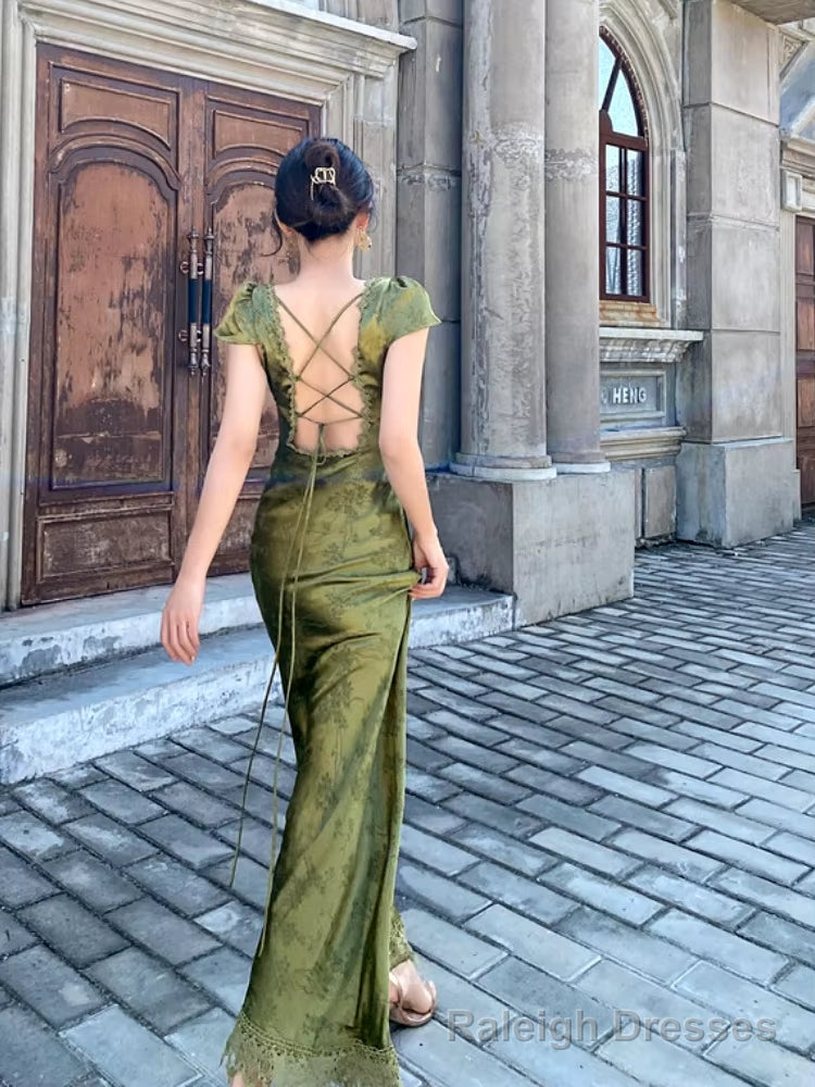 Sexy Mermaid V Neckline Short Sleeves Lace Green Floor Length Prom Dress Main image