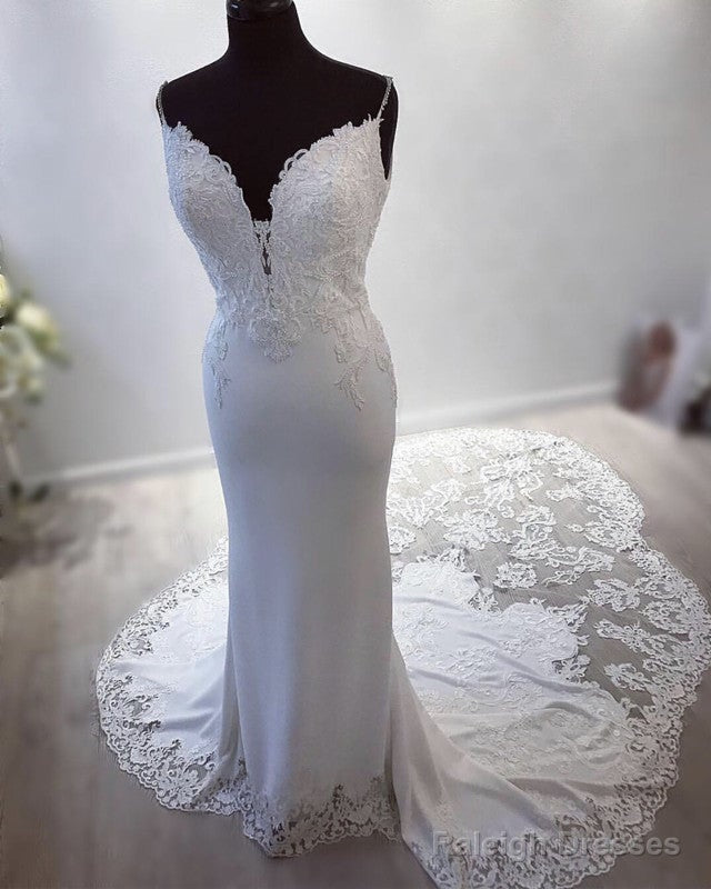 Sexy Plunge Neck Mermaid Wedding Dresses Lace Train Secondary image