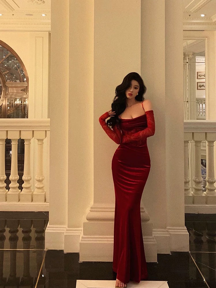 Sheath Spaghetti Straps Lace Red Velvet Prom Dress Long Birthday Outfits With Gloves Main image