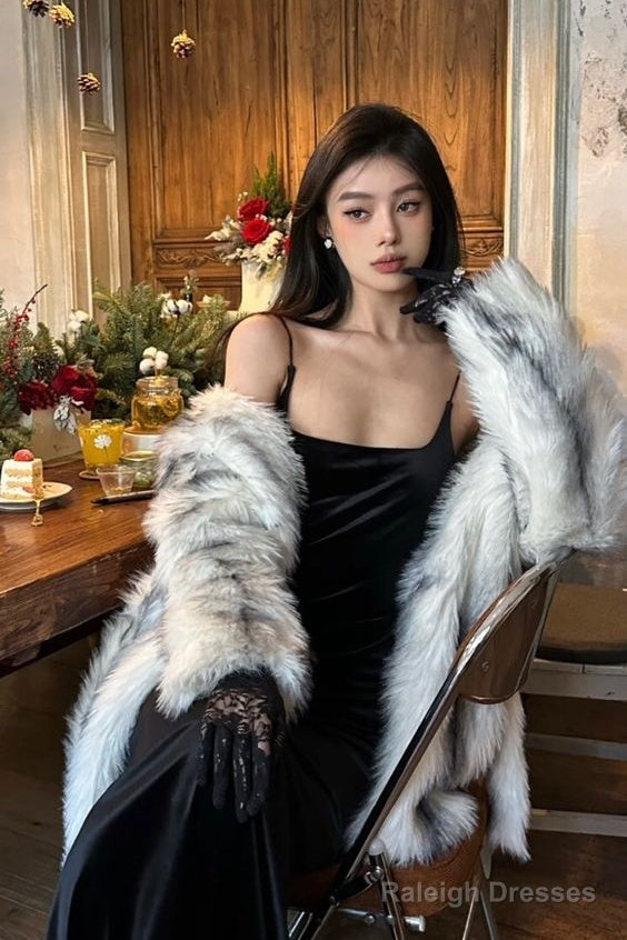 Sexy Sheath Straps Long Black Prom Dresses