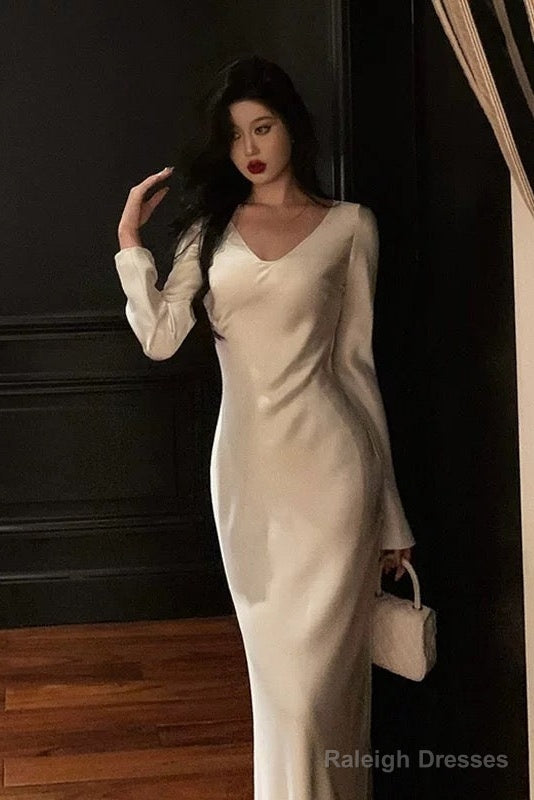 Sexy Sheath V Neckline Ivory Long Prom Dresses Birthday Outfits Evening Gown