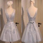Short A-Line Deep V Neck V-Back Sleeveless Lace Up Back Organza Appliques Homecoming Dresses