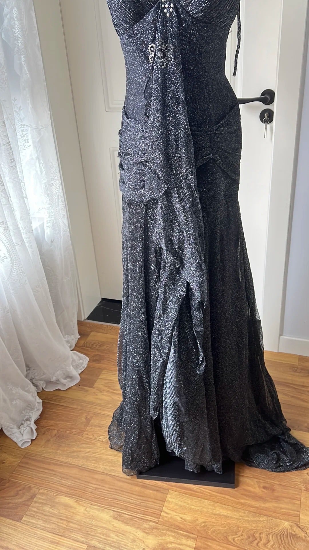 Sexy Silver-Black Mermaid Ruffled Deep V Halter Shimmering Long Formal Prom Dress