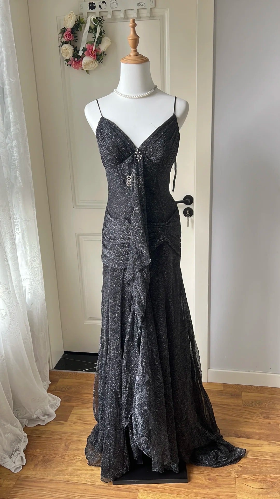 Sexy Silver-Black Mermaid Ruffled Deep V Halter Shimmering Long Formal Prom Dress