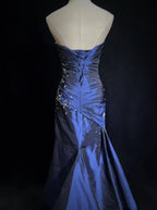 Sweetheart Sleeveless Mermaid Satin Long Navy Blue Prom Dress