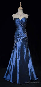 Sweetheart Sleeveless Mermaid Satin Long Navy Blue Prom Dress