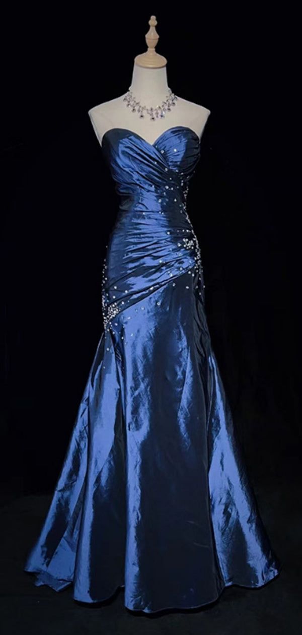 Sweetheart Sleeveless Mermaid Satin Long Navy Blue Prom Dress