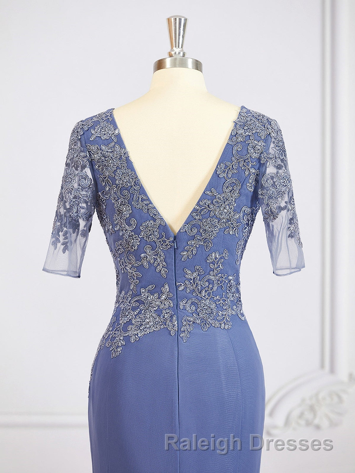 Sheath/Column Bateau Floor Length Chiffon Mother of the Bride Dress With Appliques Lace