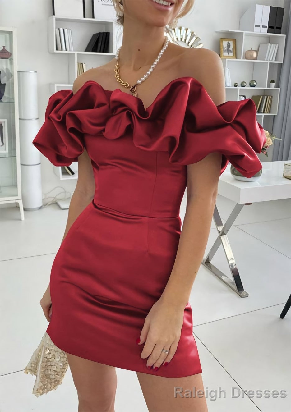 Sheath/Column Off-the-Shoulder Sleeveless Satin Short Mini Homecoming Dress With Ruffles