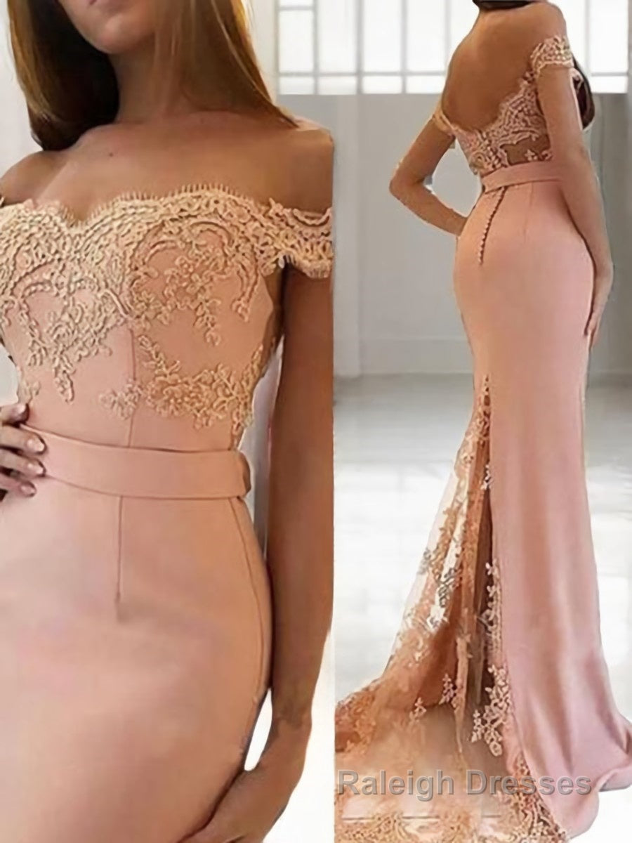 Sheath/Column Off-the-Shoulder Sweep Train Stretch Crepe Prom Dresses With Appliques Lace