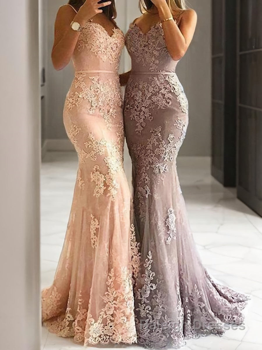 Sheath/Column Spaghetti Straps Sweep Train Tulle Prom Dresses With Appliques Lace Main image