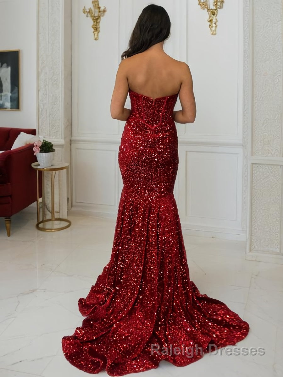 Sheath/Column Sweetheart Court Train Velvet Sequins Prom Dresses With Ruffles