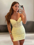 Sheath/Column Sweetheart Short Mini Lace Homecoming Dresses