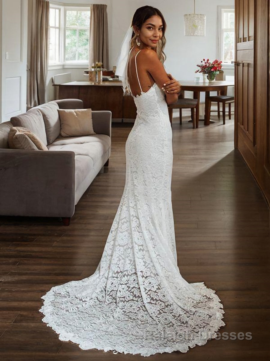 Sheath/Column V Neck Court Train Lace Wedding Dresses Secondary image