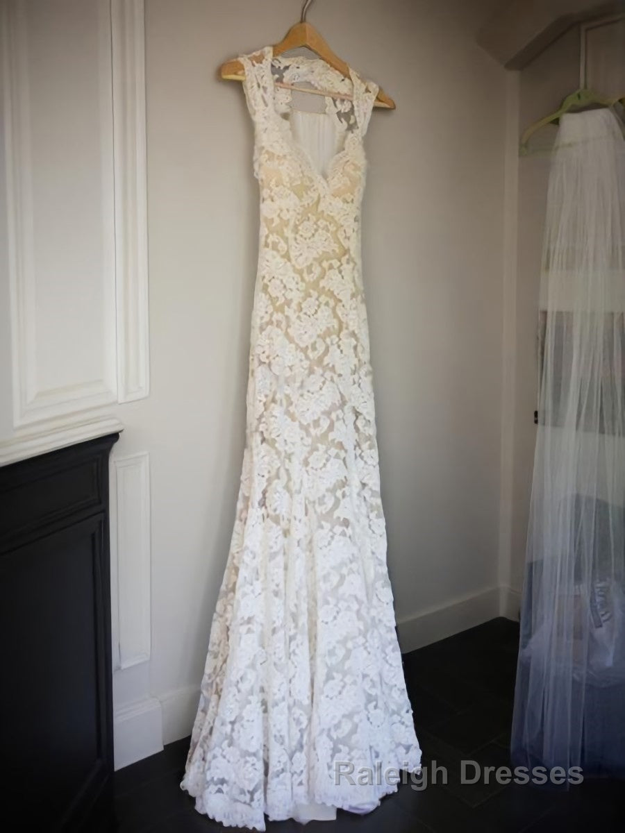 Sheath/Column V Neck Court Train Lace Wedding Dresses With Belt/Sash Secondary image