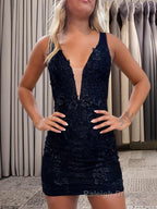 Sheath/Column V Neck Short Mini Lace Applique Homecoming Dresses