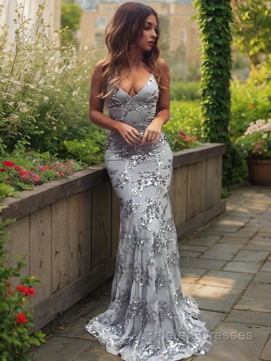 Sheath/Column V Neck Sweep Train Prom Dresses With Appliques Lace