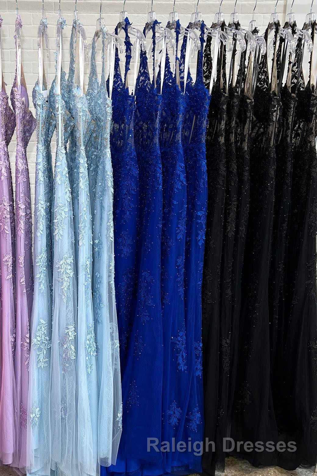 Sheath Halter Lace Tulle Prom Dresses with Appliques
