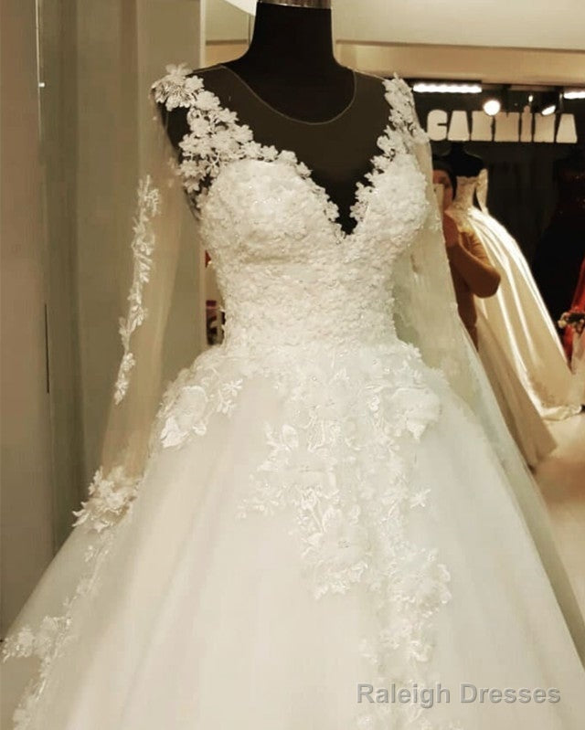 Sheer Long Sleeves Princess Wedding Gowns Lace Appliques Secondary image