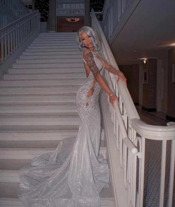 Shining Silver Mermaid Long Sleeves Prom Dresses Secondary image