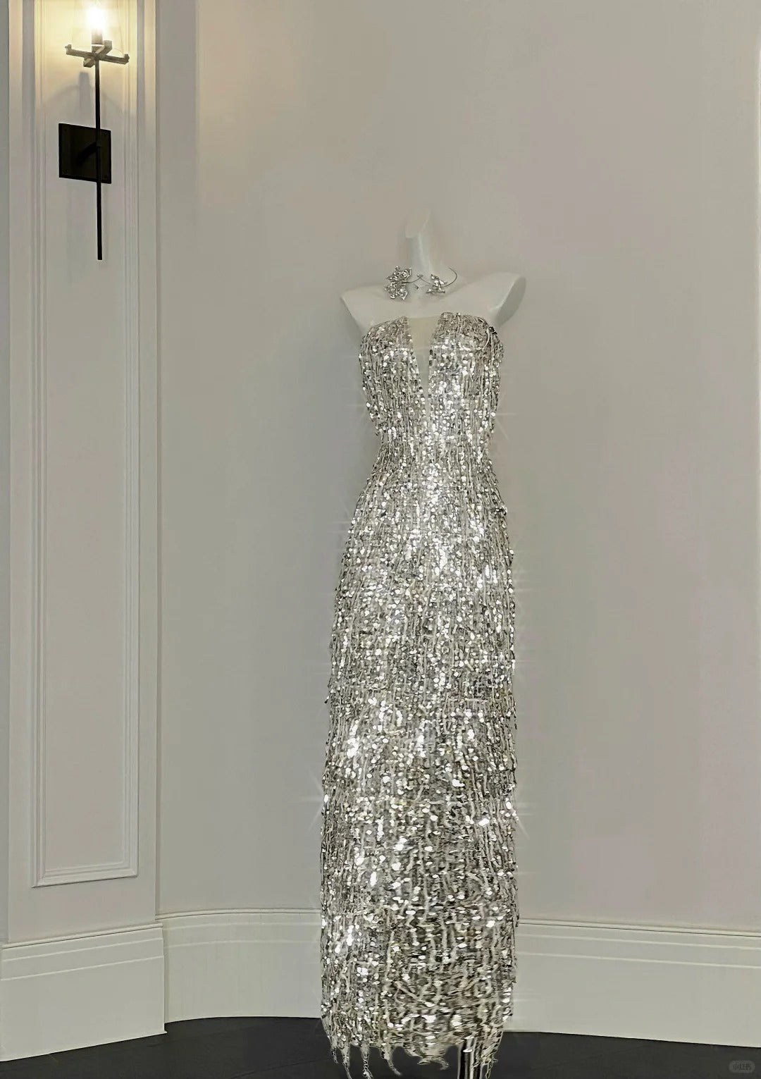 Shining Silver-White Slim-Fit Tube Top Sequined Tassel Long Formal Prom Dress Secondary image