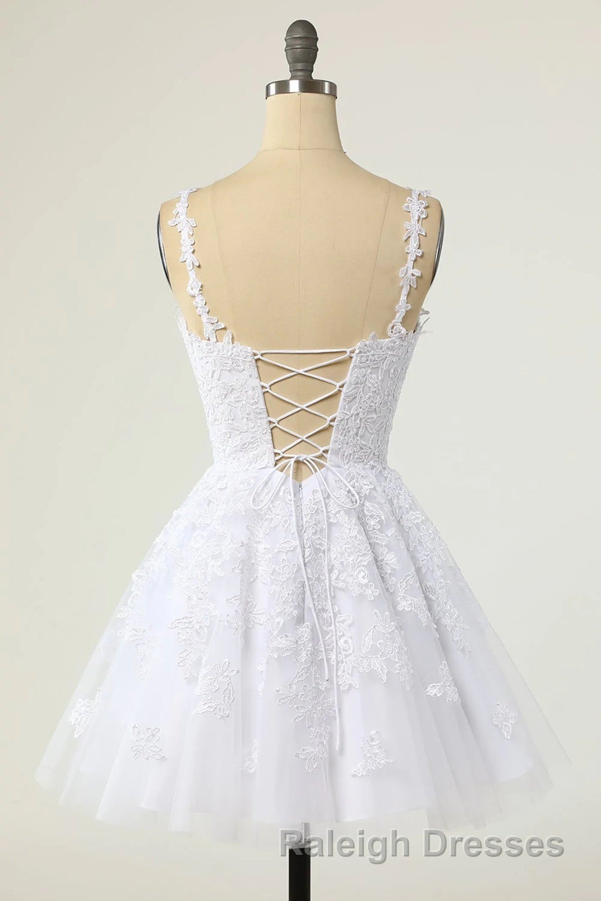 Short A-line V-neck Tulle Lace Backless Prom Dress white Homecoming Dresses Secondary image