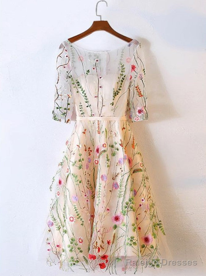 Short Beige Tulle Homecoming Dresses With Embroidery Main image