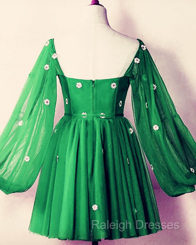 Short Green Puffy Sleeves Dress With Daisy Flowers Secondary image
