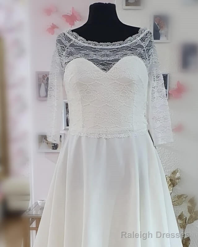 Short Plus Size Chiffon Wedding Dress With Lace Sleeve Secondary image