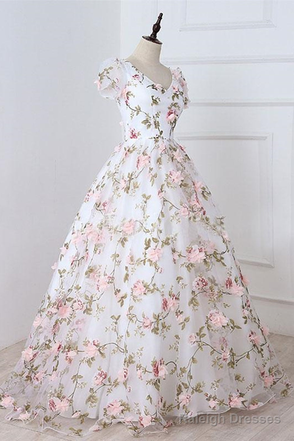 Short Sleeves V Neck Pink 3D Flower White Long Prom Dresses V Neck White Prom Dresses With Pink Appliques