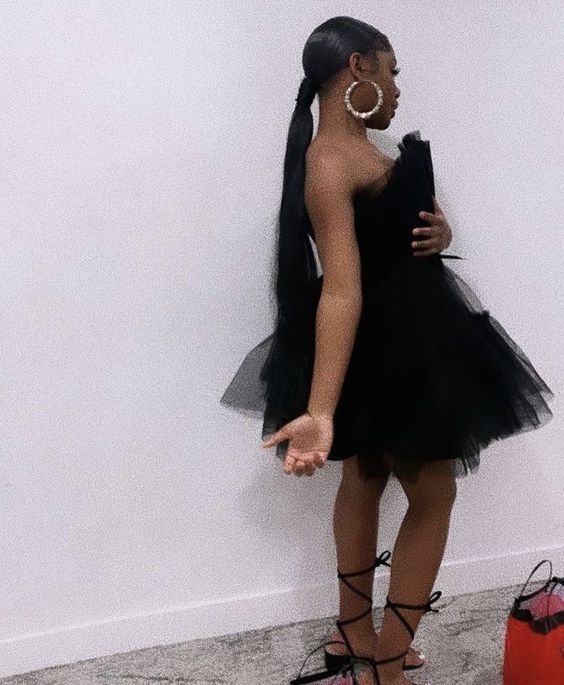 Simple A-Line Black Strapless Tulle Multi-Layered Homecoming Dress Secondary image