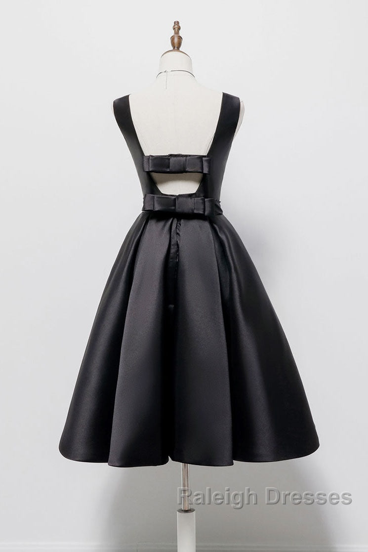 Simple A-Line Satin Black Short Prom Dresses Black Homecoming Dresses Secondary image