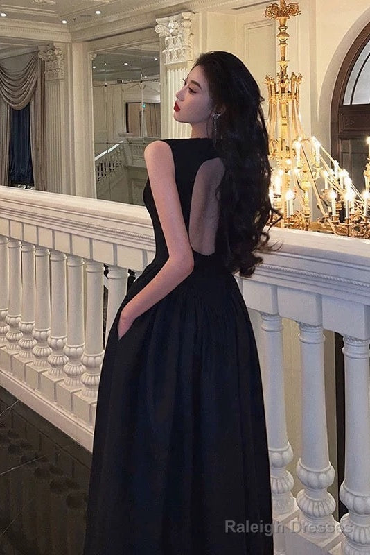 Simple A Line Scoop Neckline Black Backless Prom Dresses Birthday Outfits Evening Gown