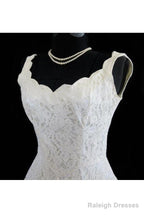 Simple A-Line Straps Jewel Knee-Length Lace Beach Wedding Dress