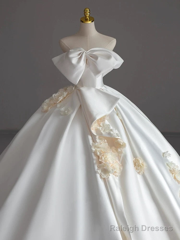 Simple Ball Gown Strapless Sleeveless Satin White Wedding Dresses Brides Dress With Bow