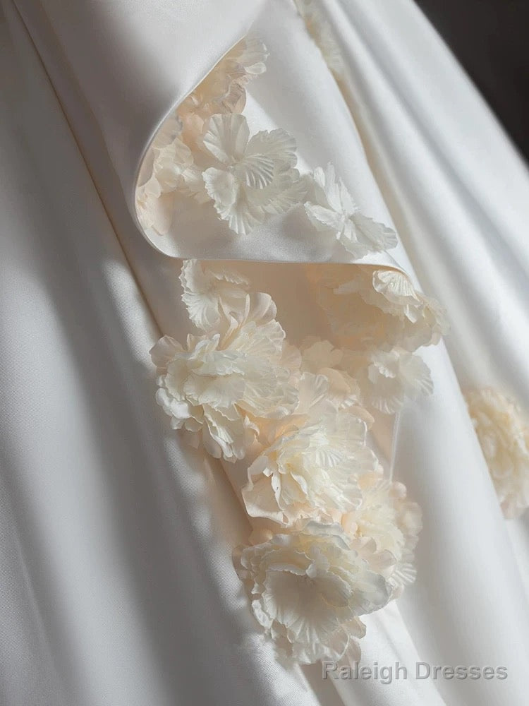 Simple Ball Gowns Strapless Sleeveless Satin White Wedding Dress Brides Dresses With Bow
