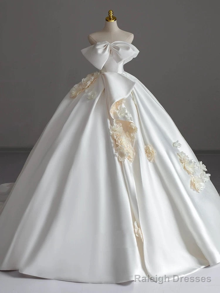 Simple Ball Gowns Strapless Sleeveless Satin White Wedding Dress Brides Dresses With Bow Main image