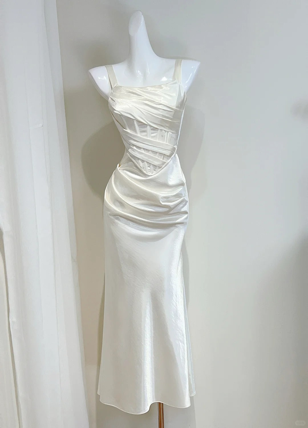 Simple Ivory Mermaid Square Neck Strapless Pleated Satin Formal Prom Dress Bridesmaid Dress Secondary image