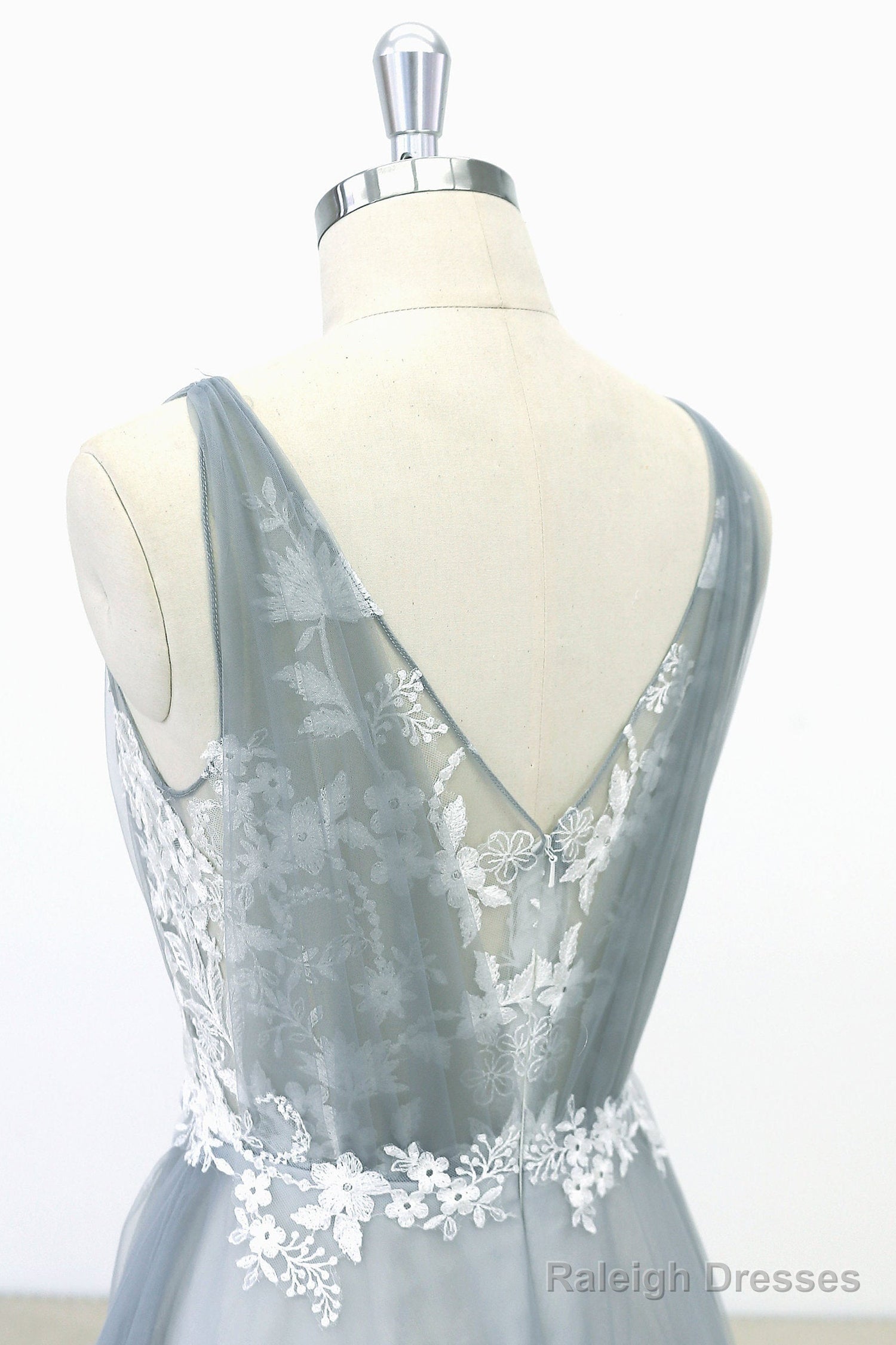 Simple Lace A-Line Tulle Long Prom Dress With A Train