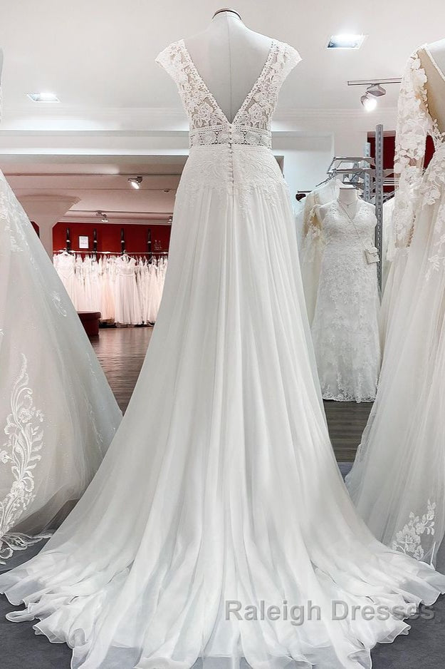 Simple Long A Line V Neck Tulle Appliques Lace Wedding Dresses